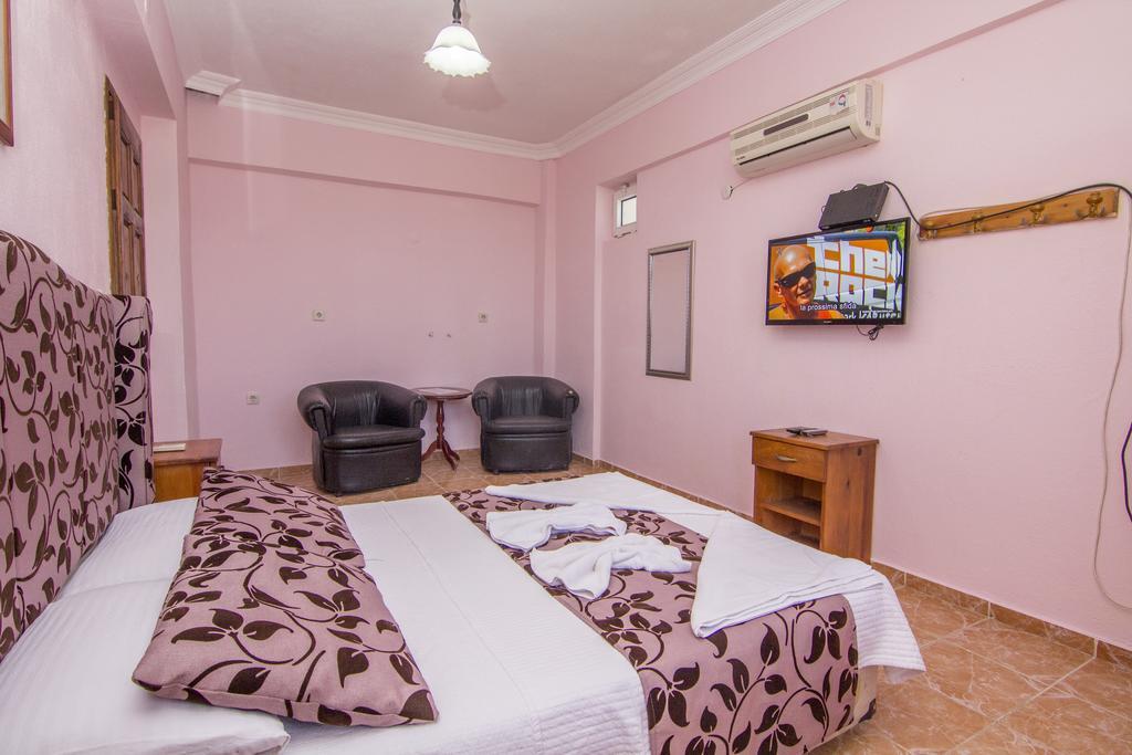 אולודניץ Ertek Hotel מראה חיצוני תמונה